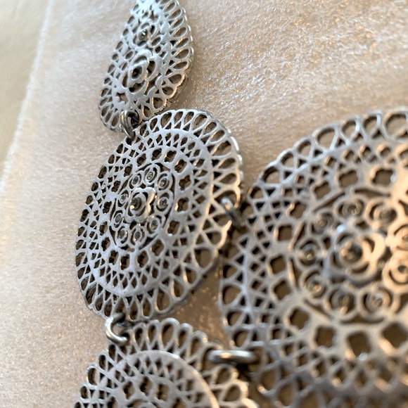 Lovely Silver necklace of discs with rhinestone centers. Great on a turtleneck! - Picture 3 of 5